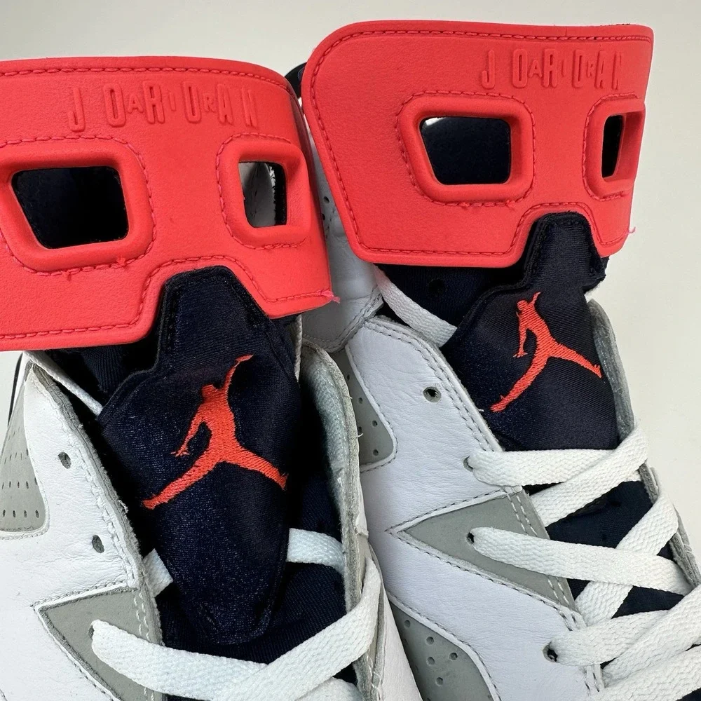 Nike Air Jordan 6 Retro Infrared White Grey 2018 Size 10 384664-104
